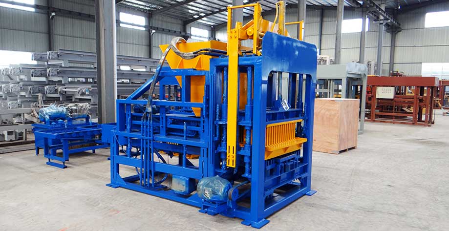 Concrete Block Making Machine