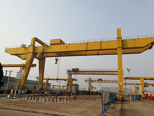 Double Girder Gantry Crane With Cantilever