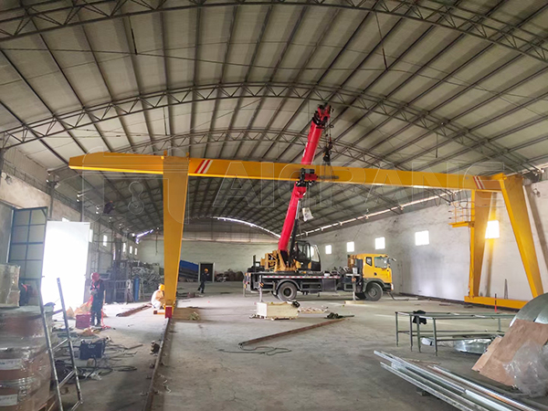 NMH Warehouse Gantry Crane