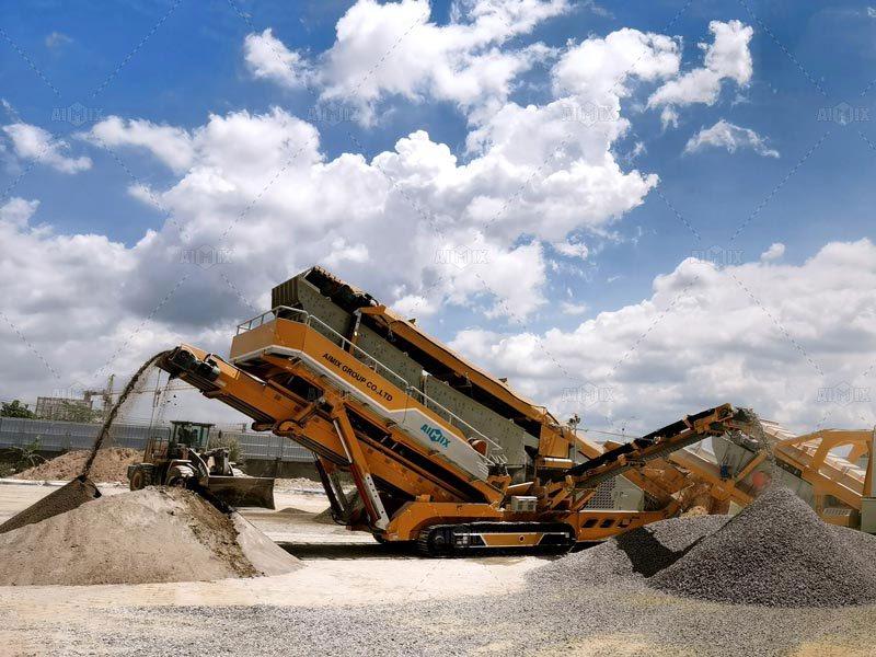 Crawler Mobile Crushing Plant for sale