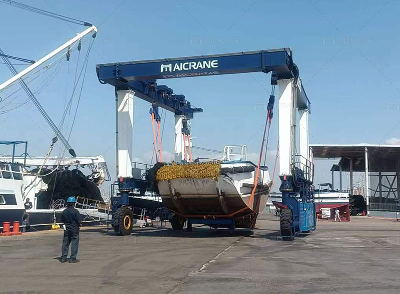 boat gantry crane for shipyards